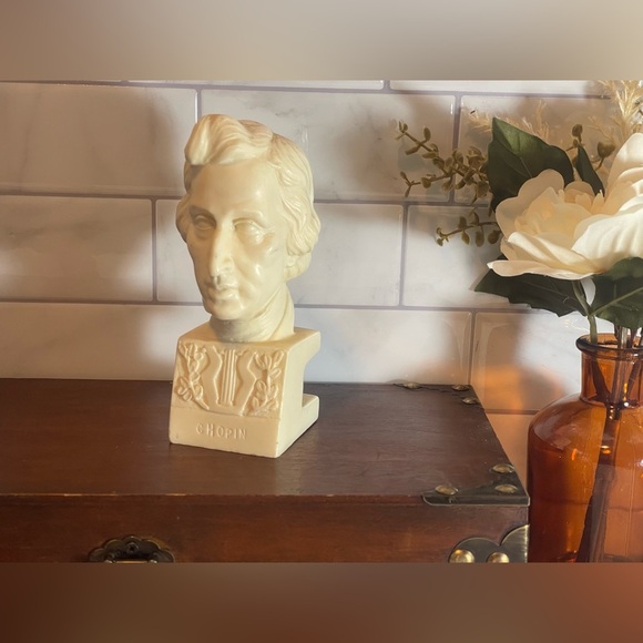 F. Chopin Bust Off White Sculpture by A. Santini Mary in Italy - Picture 1 of 12